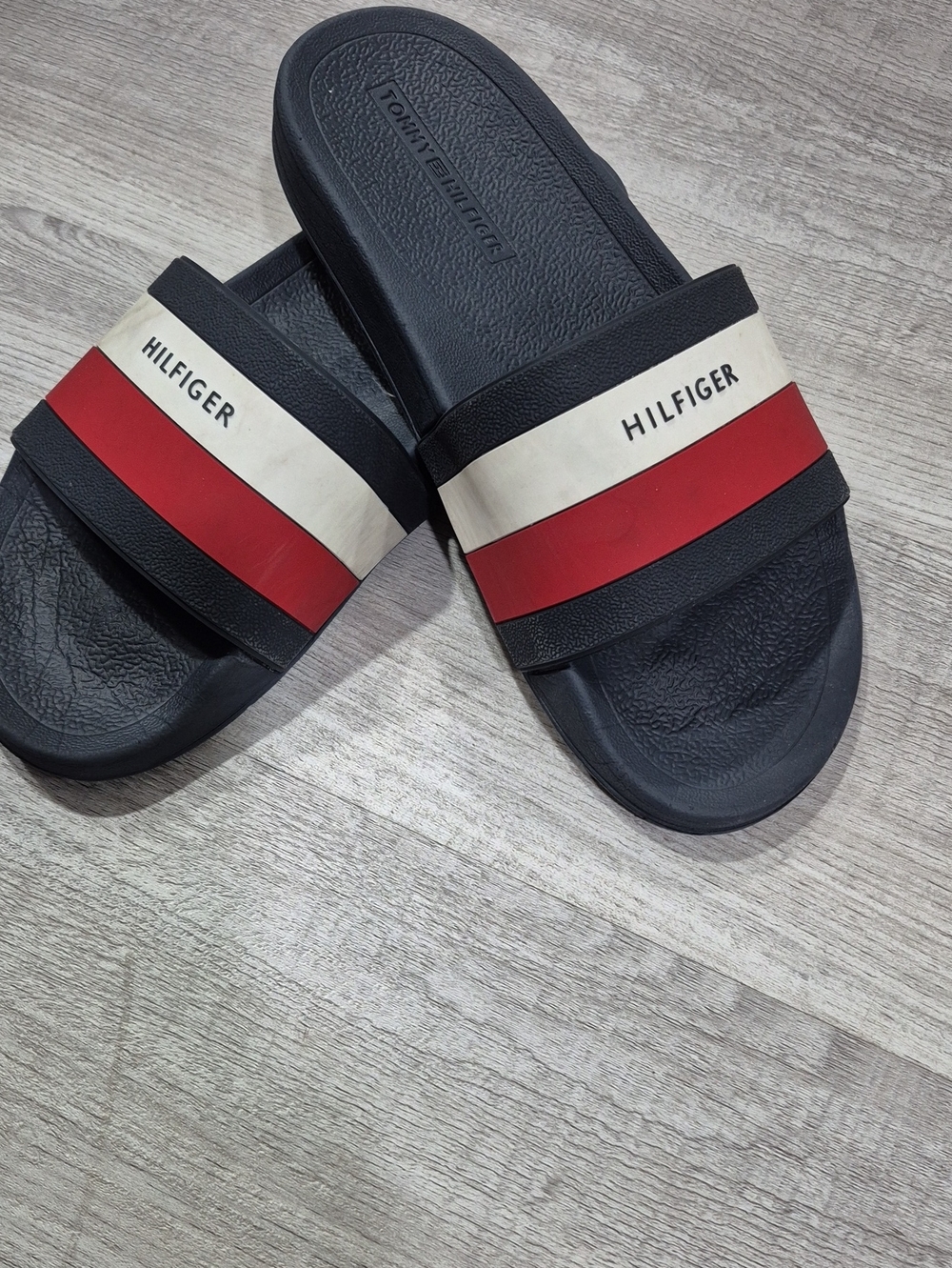 Men's Accessories Subcategory Identification